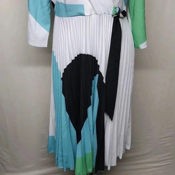 Closet London Stunning New Wrap Dress Size 10 - Geometric Flowy Design - Picture 5 of 15